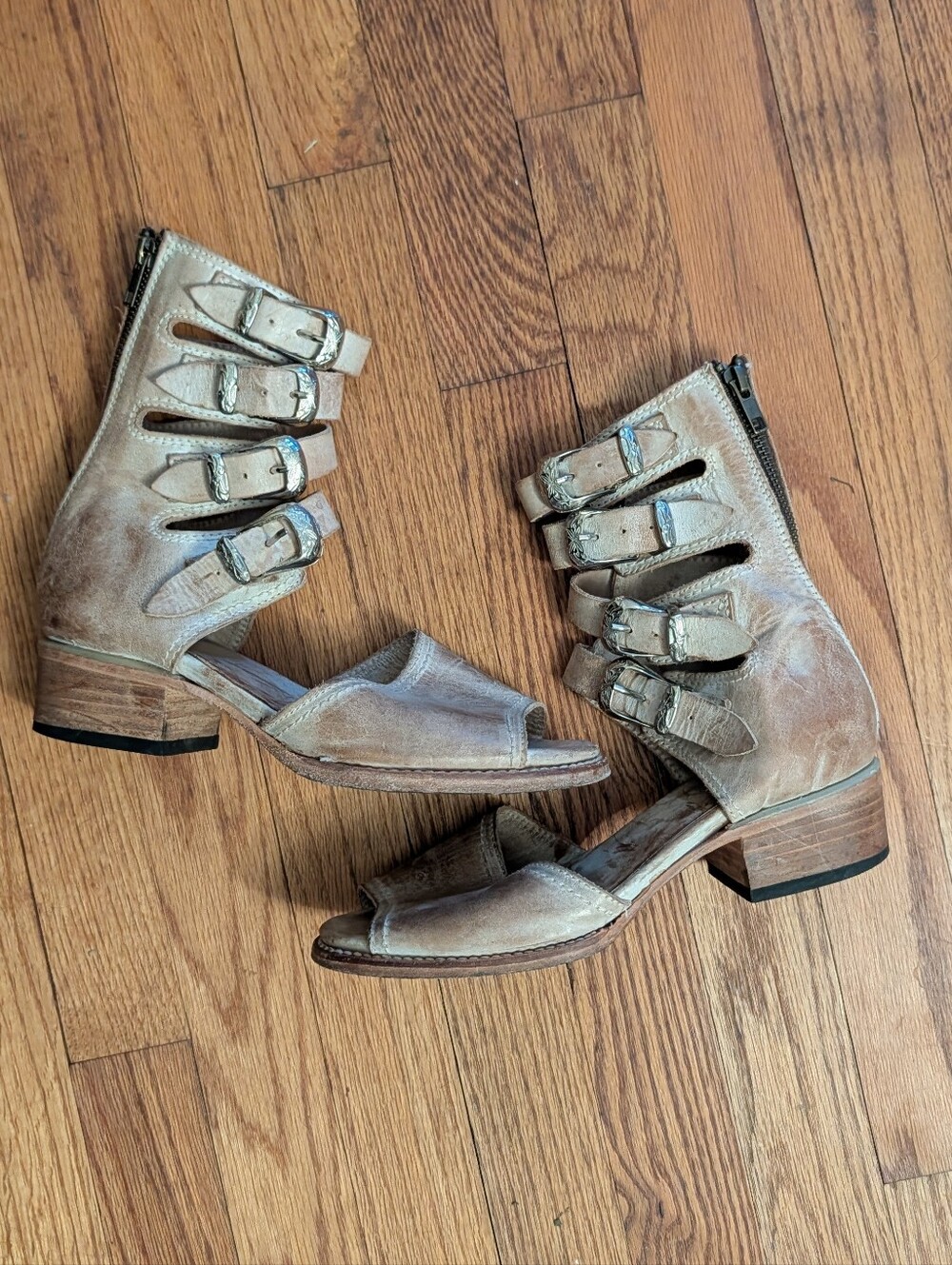 Freebird Blush Cream Pilar Ankle Buckle Open Toe Sandals RARE - Picture 3 of 9